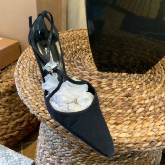 Manolo Blahnik Arianna Sz 38 Shoe - Picture 1 of 2